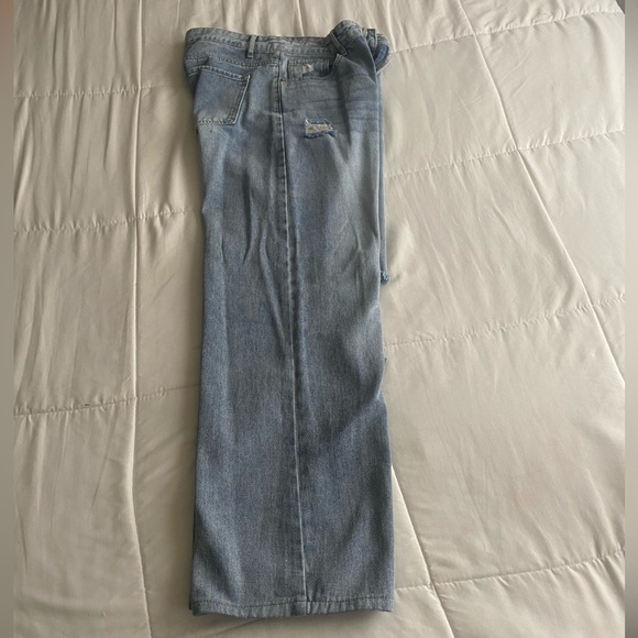 Cute Light Blue Jeans from Shein in size “Medium” - Picture 4 of 4